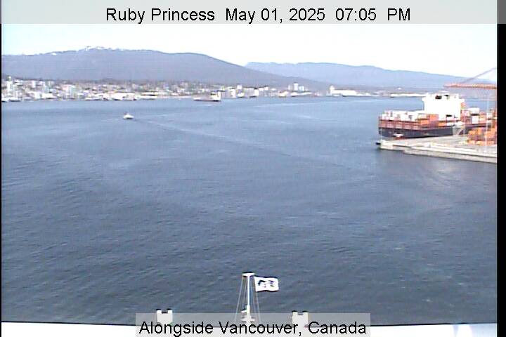 A live picture from the bridge of the Ruby Princess